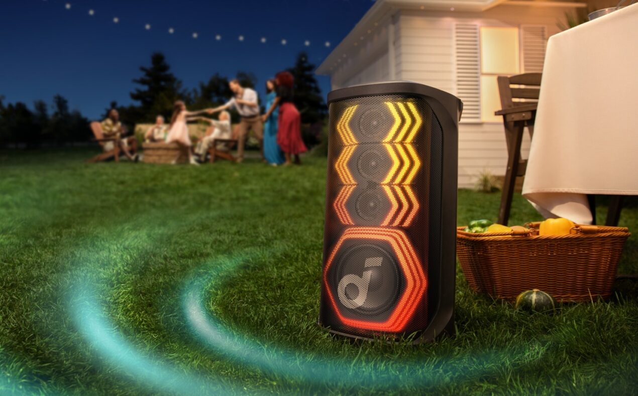 Soundcore Rave 3S è ufficiale: 200W di potenza, karaoke con IA e luci sincronizzate