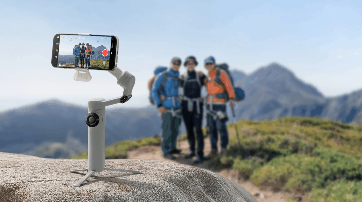 Insta360 Flow 2 è ufficiale: il gimbal intelligente e tascabile per tutti