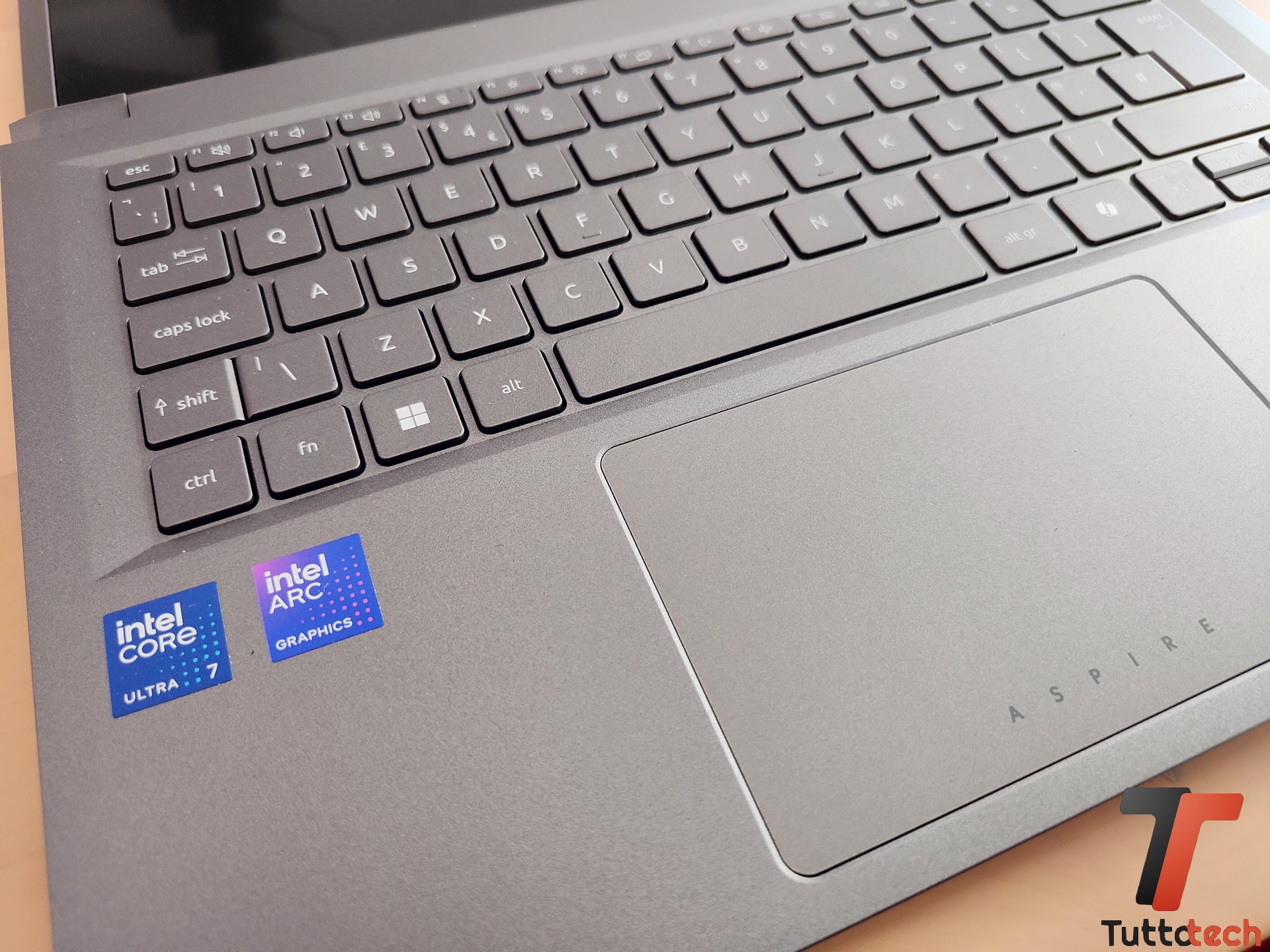 Acer Aspire 14 AI 16