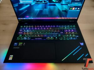Acer Predator Helios 18 AI 15