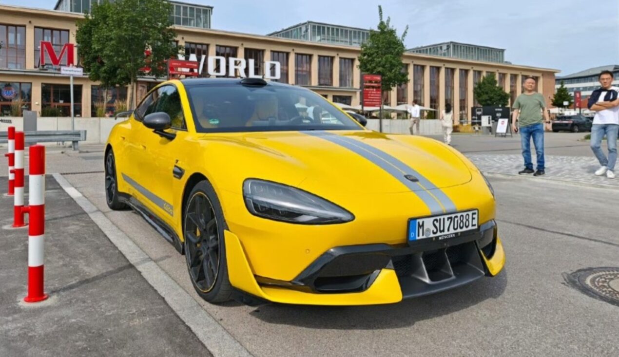 Xiaomi avvia i test su strada europei per la SU7 Ultra, in giro per le strade di Monaco