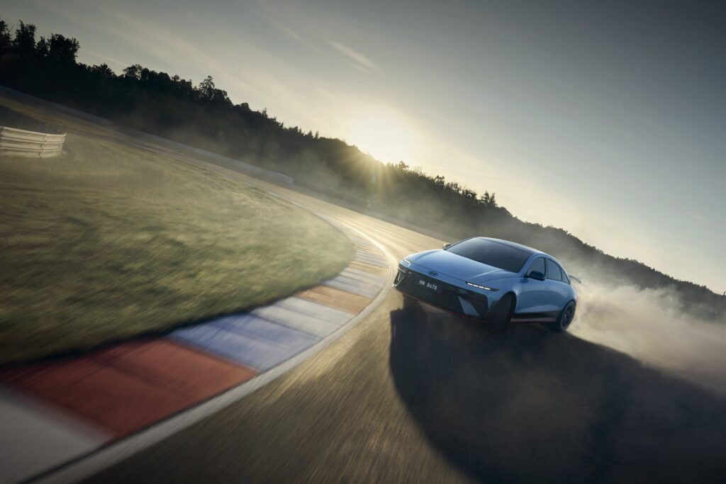 Hyundai IONIQ 6 N è realtà e punta a ridefinire il segmento EV ad alte prestazioni 5