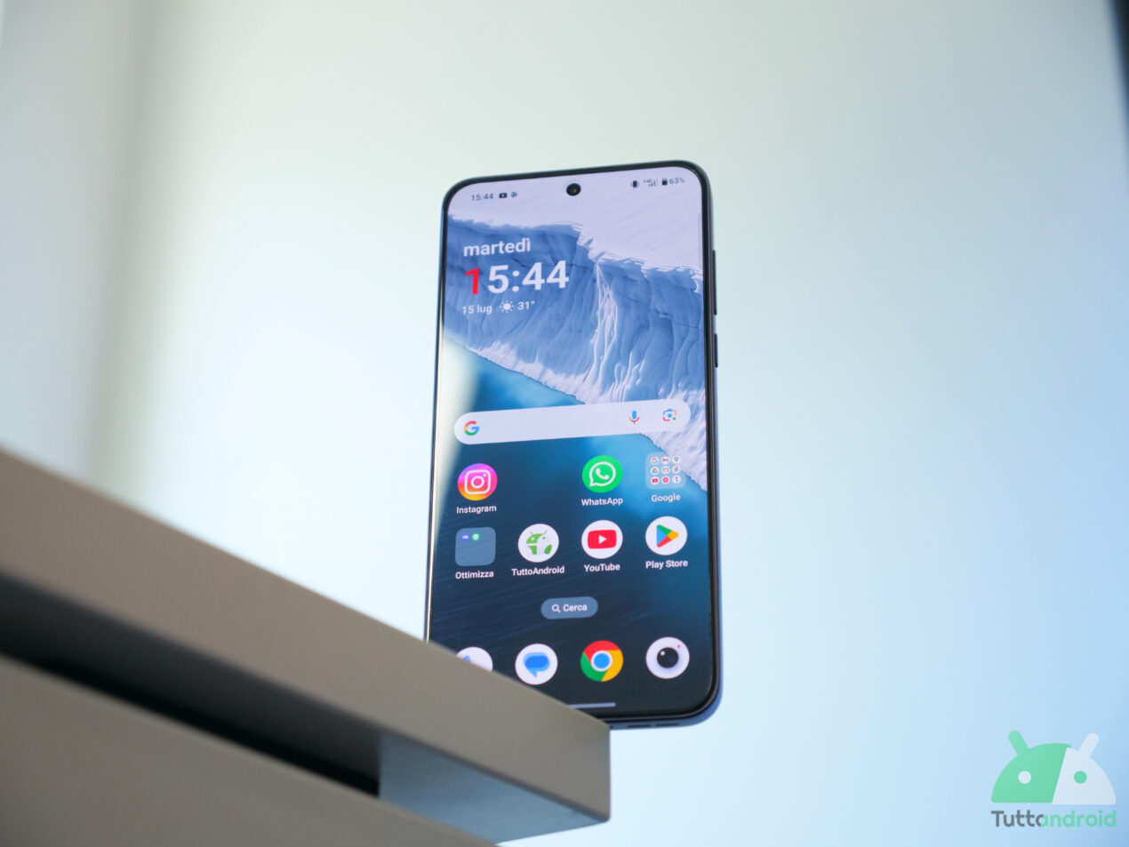 Recensione OnePlus Nord 5: funziona bene ma soffre della concorrenza interna