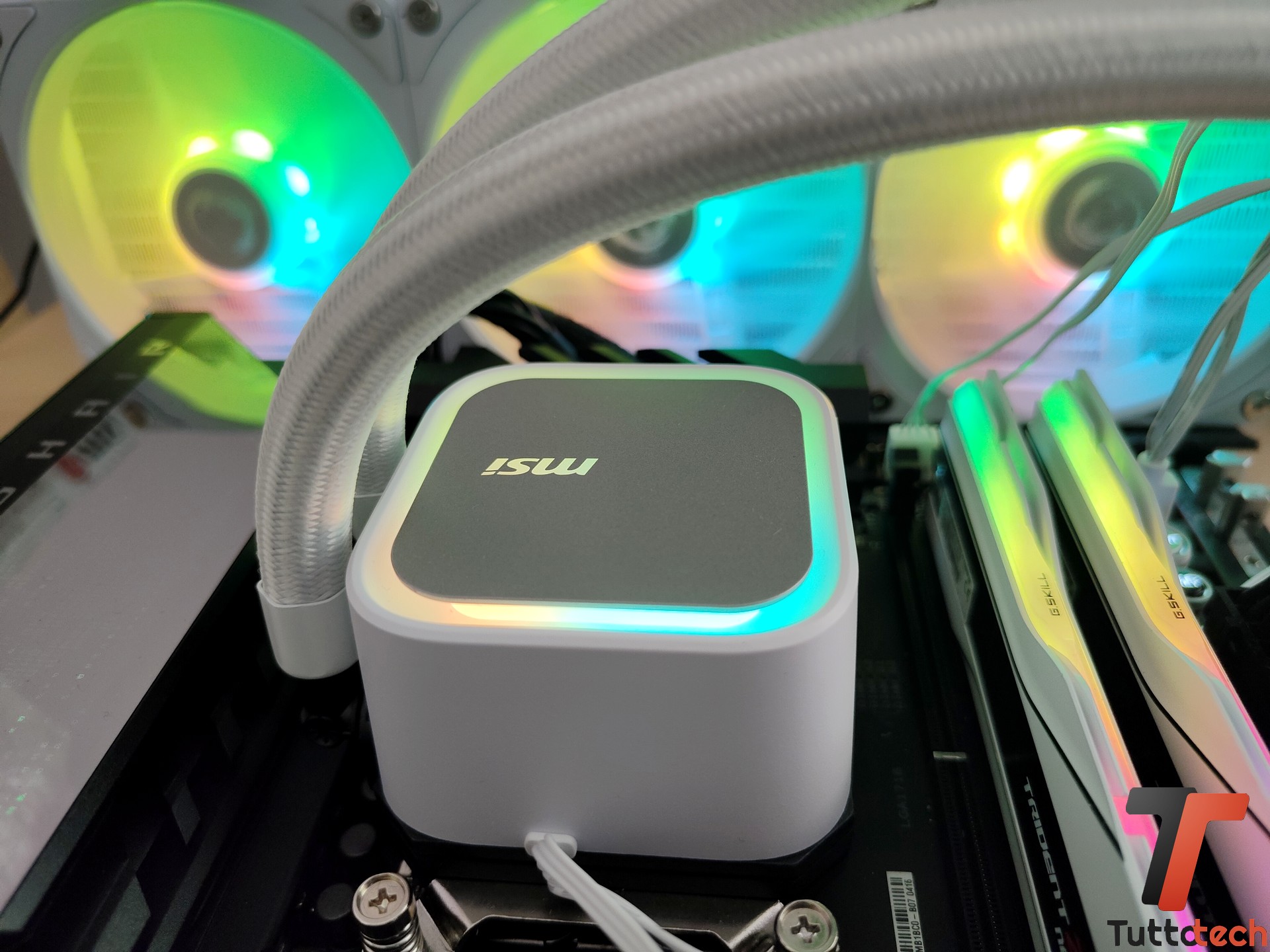 MSI MAG CORELIQUID A13 360 16