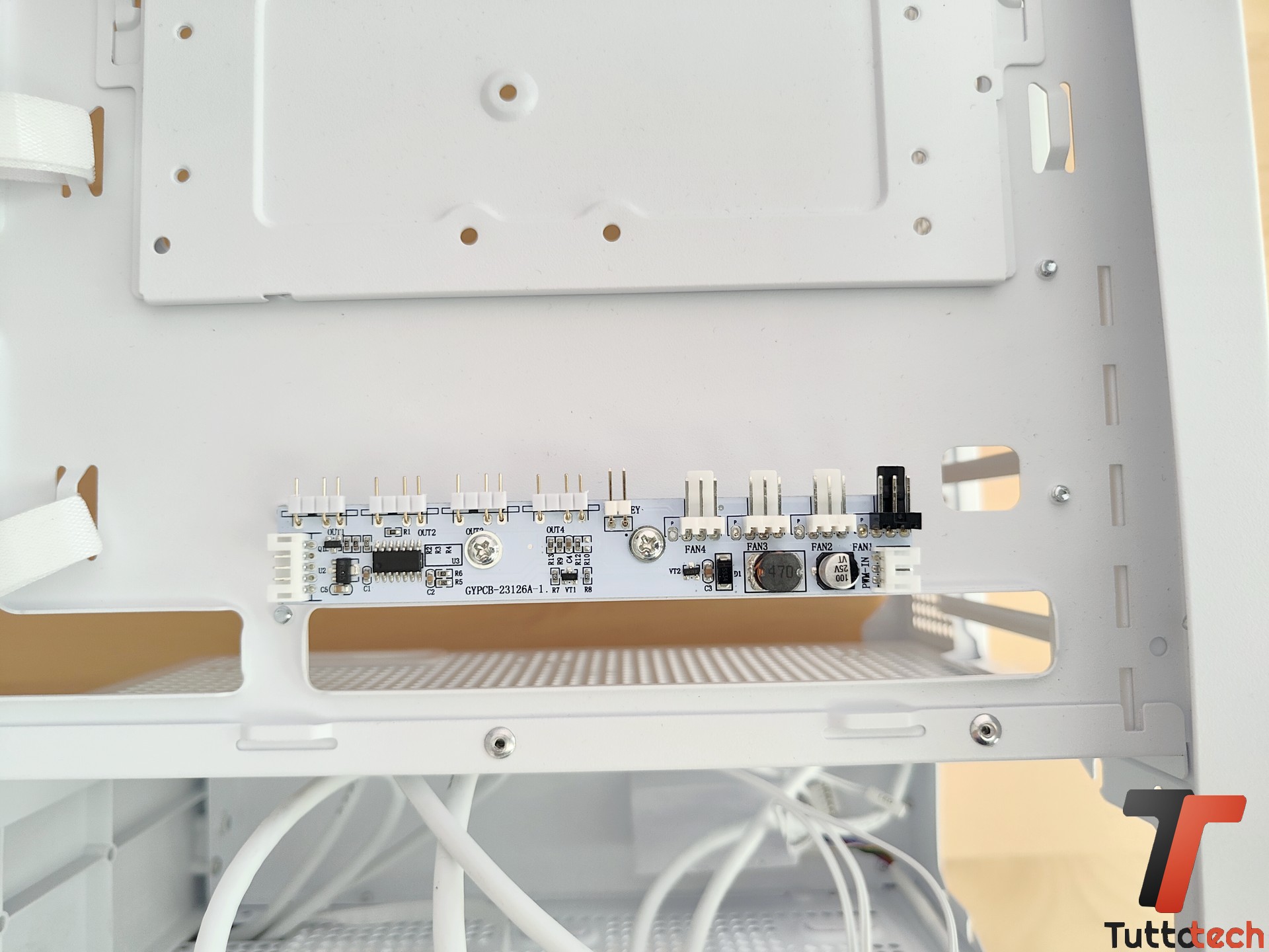 MSI MAG PANO M100 PZ 16