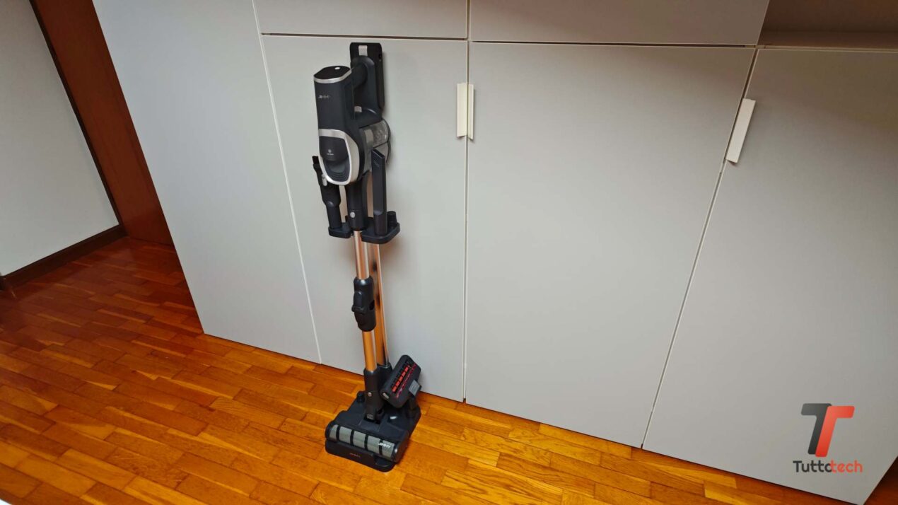 Recensione Jimmy JV9 Pro Aqua, la rivoluzione della spazzola per il lavaggio del pavimento