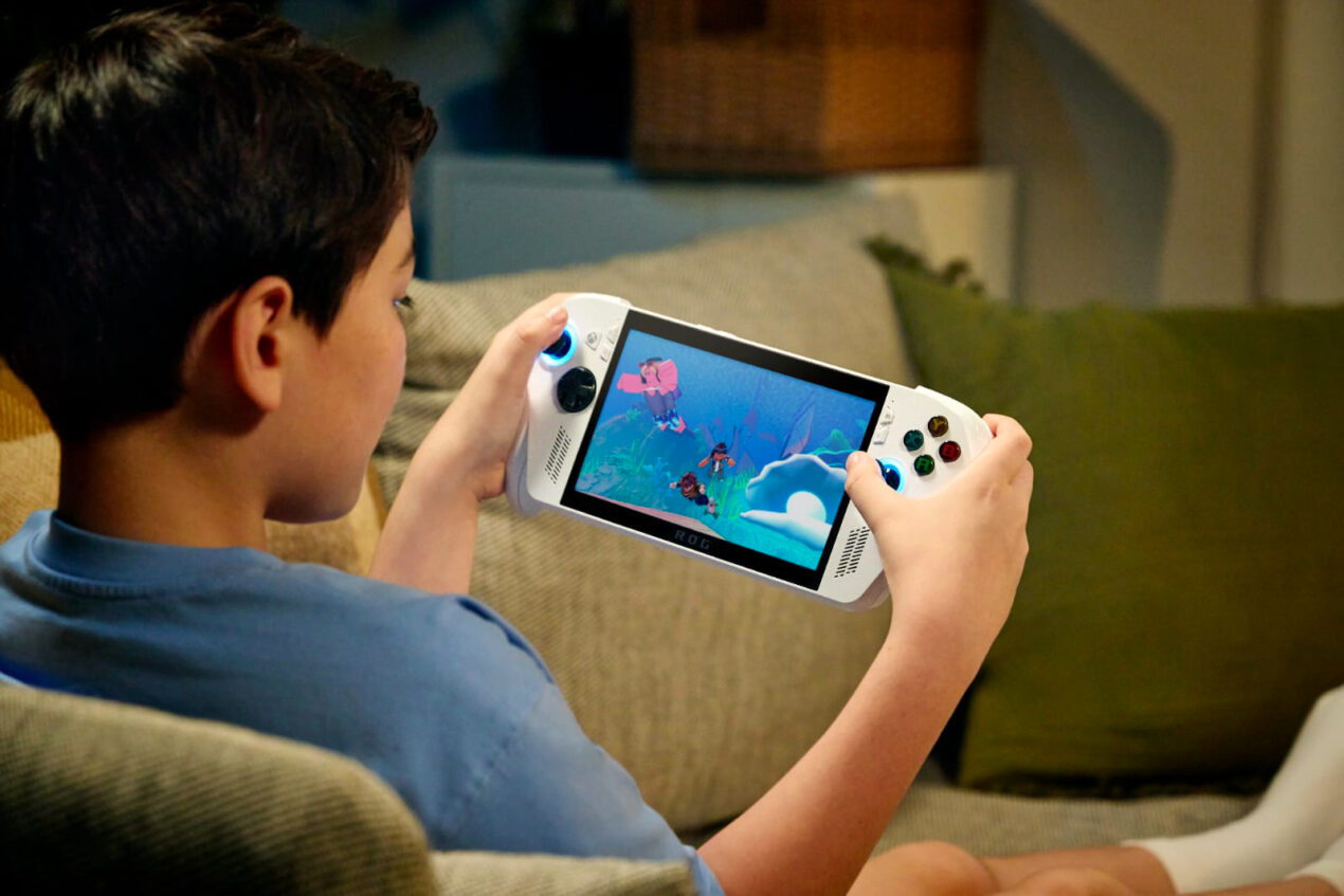 Ora sappiamo quando arriveranno in Italia le console portatili ROG Xbox Ally e Ally X