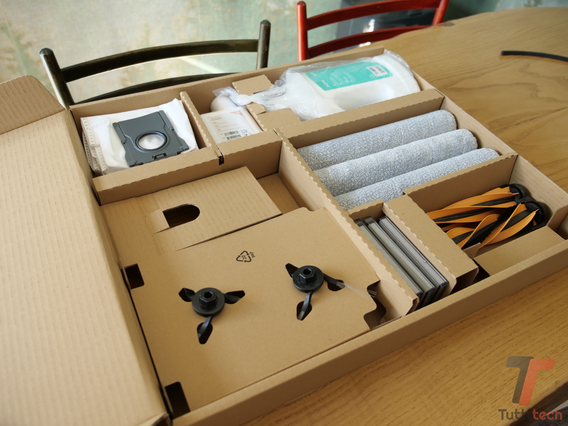 Recensione MOVA Z60 Ultra Roller Complete: tappeti asciutti, bordi puliti e base completa 32