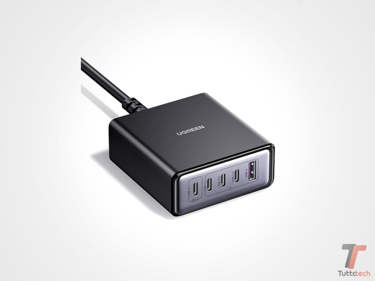 È in offerta un caricabatterie compatto e potente per ricaricare tutti i dispositivi