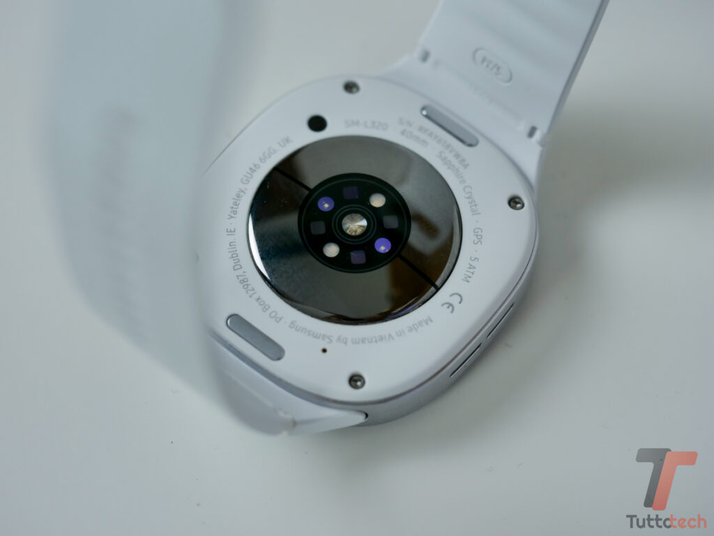 Recensione Samsung Galaxy Watch8: bellissimo e completo ma l'autonomia è limitante 14