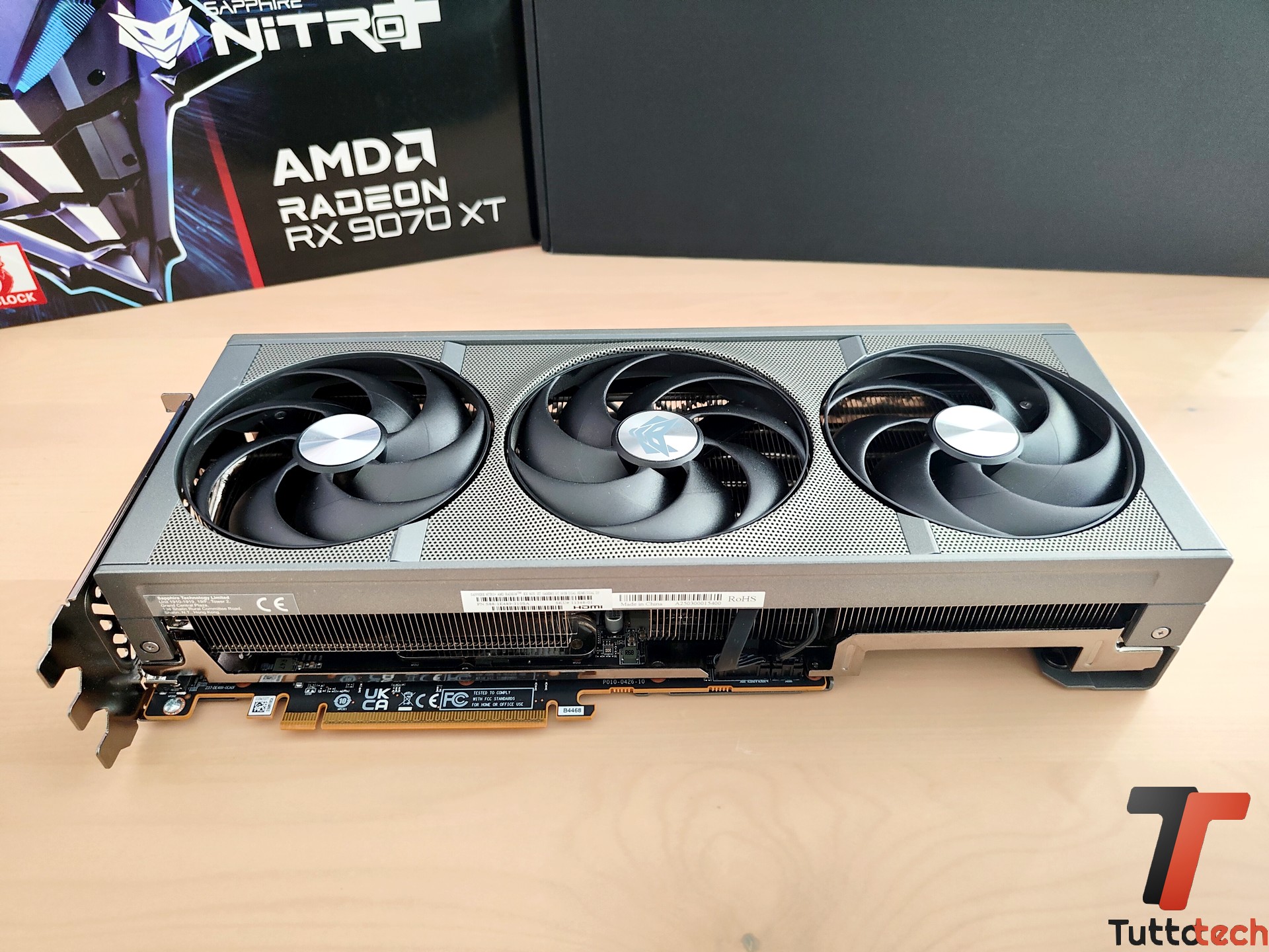 Sapphire NITRO+ Radeon RX 9070 XT OC 8
