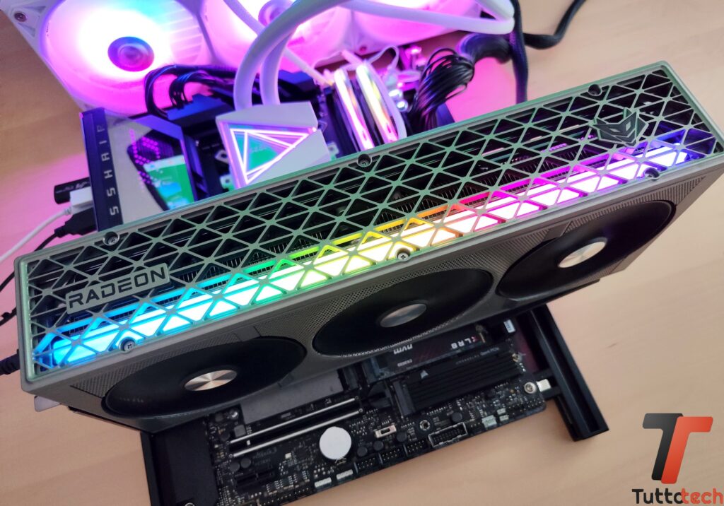 Sapphire NITRO+ Radeon RX 9070 XT OC 21
