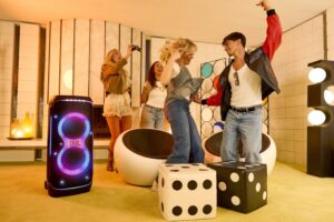 JBL presenta Boombox 4 e PartyBox 720, la nuova generazione di altoparlanti 3