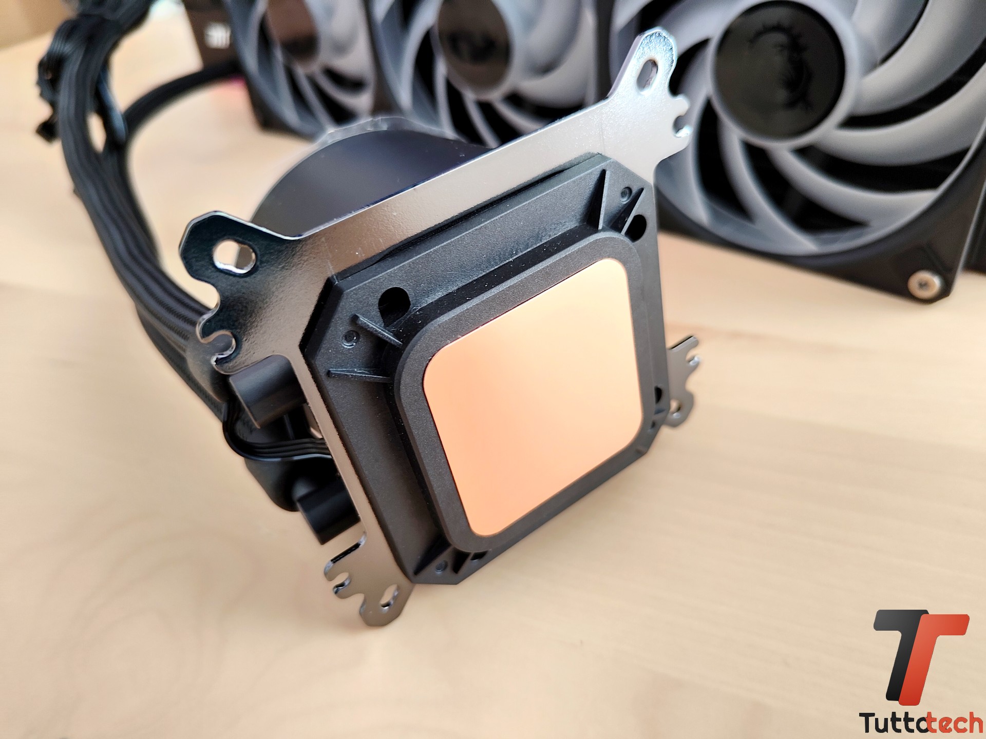 MSI MPG CORELIQUID P13 11