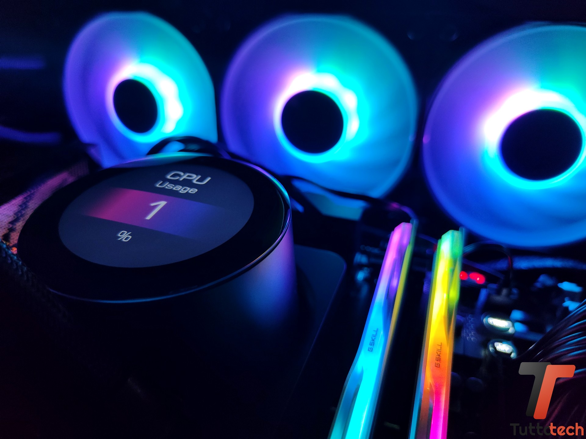 MSI MPG CORELIQUID P13 20