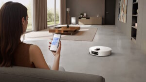 Xiaomi presenta novità per la smart home, con robot, TV Mini LED e smart camera 4