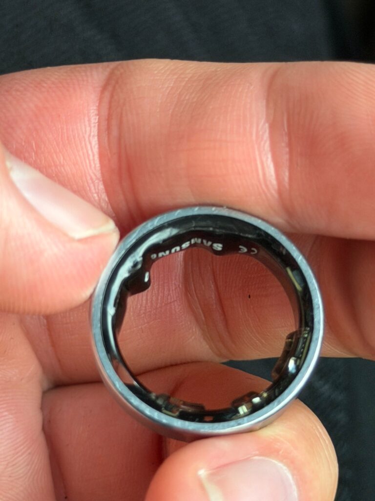 samsung galaxy ring batteria gonfia