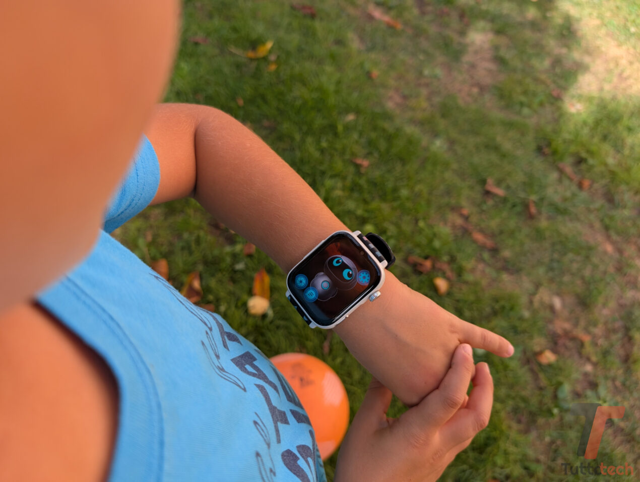 SaveWatch Plus 2: smartwatch per bambini con SOS, videochiamate e GPS, l'ho provato con mio figlio