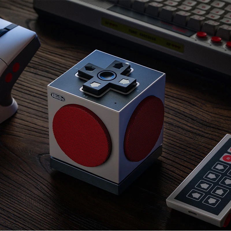 8BitDo celebra i 40 anni del NES con una linea di accessori ispirata alla console originale 16