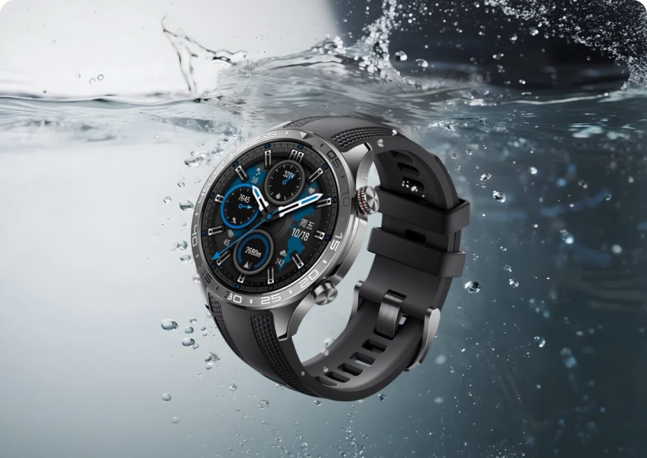 Doppia novità in casa HONOR: ufficiali Watch 5 Pro e gli auricolari Earbuds 4