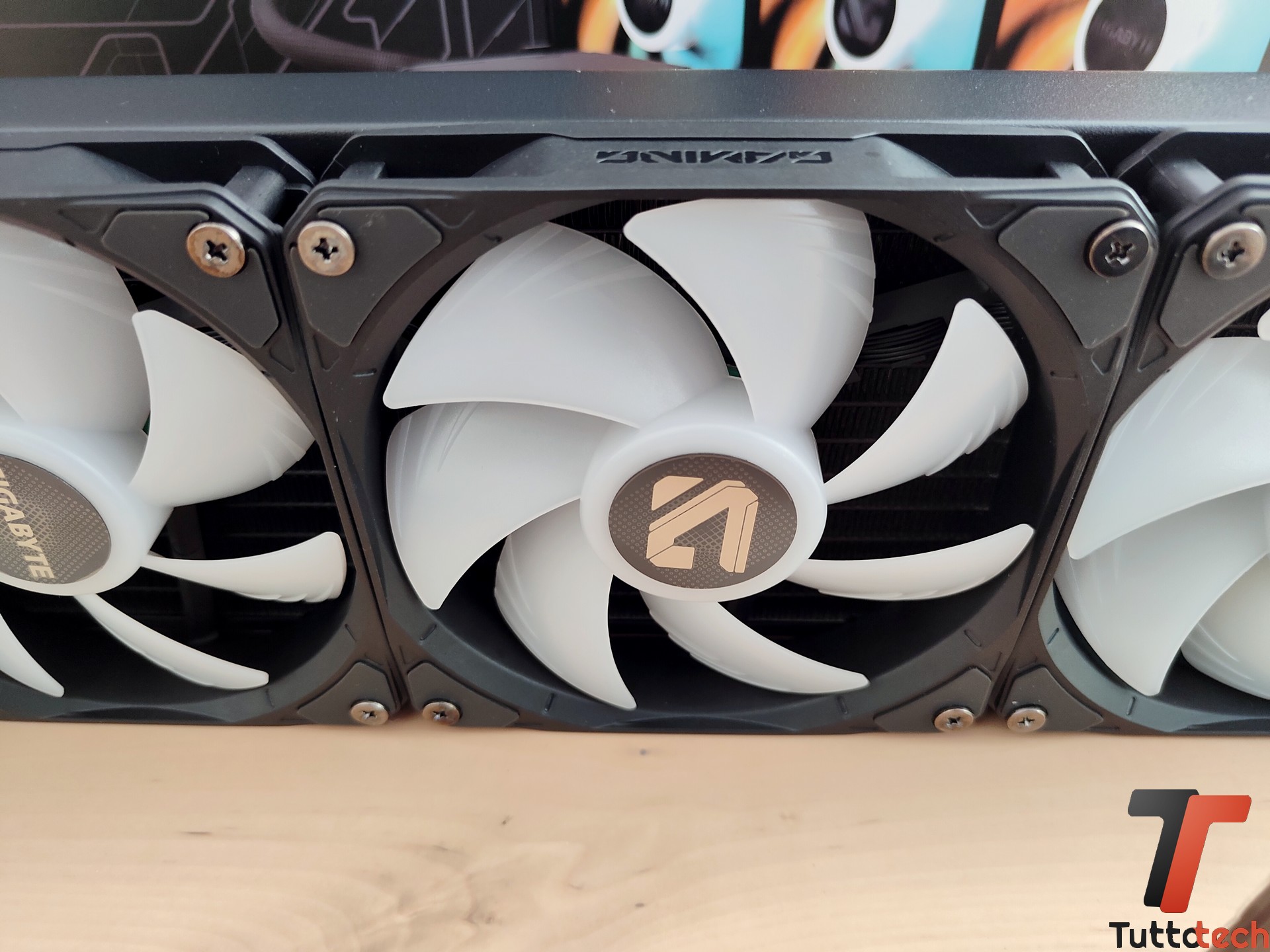 Gigabyte Gaming 360 6