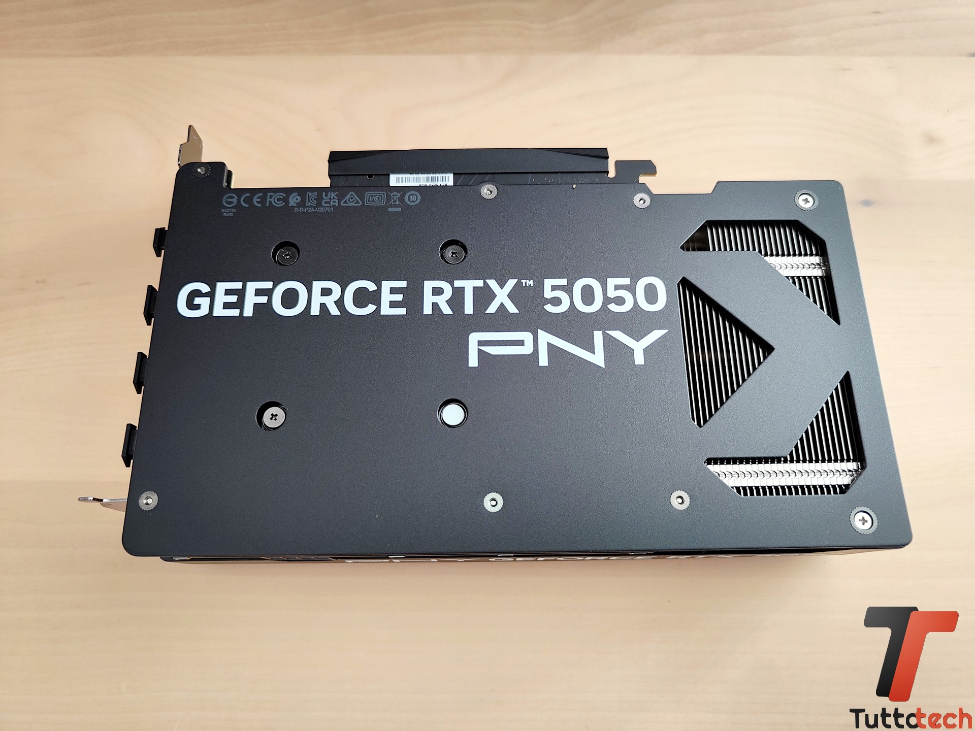 PNY GeForce RTX 5050 8 GB 9
