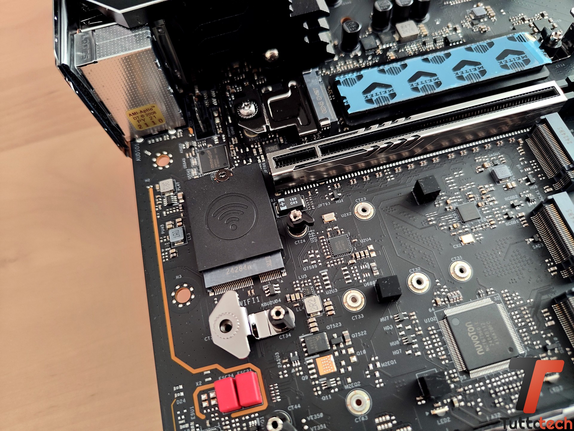 ASRock Z890 Taichi 19