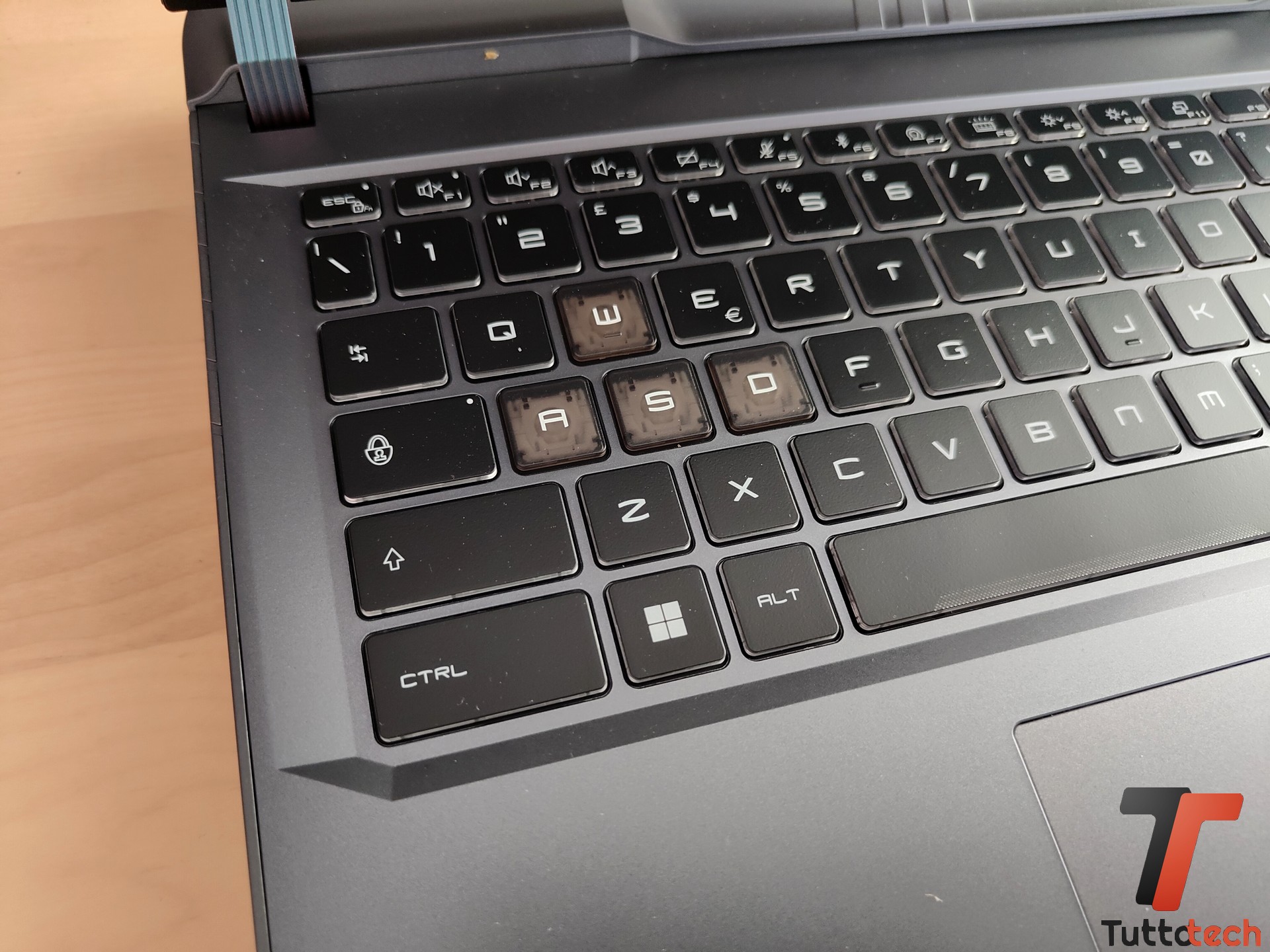 MSI Vector 16 HX AI 19