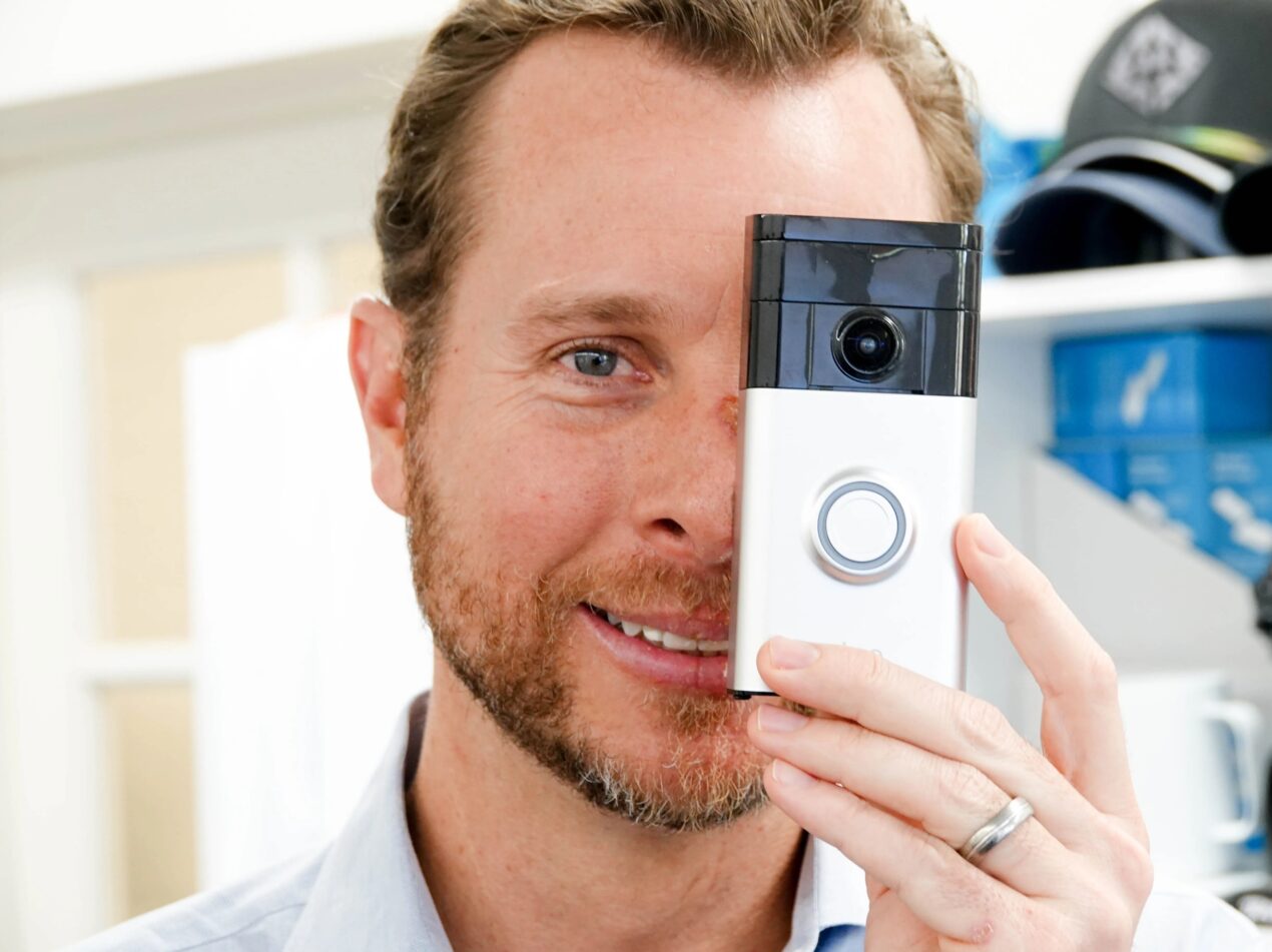 Il fondatore di Ring svela la propria ambizione di azzerare la criminalità nei quartieri grazie all’AI