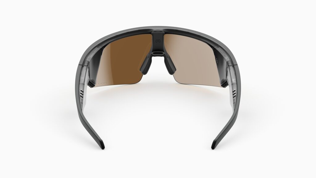 Gli occhiali smart Oakley Meta Vanguard sono acquistabili da oggi in Italia 7