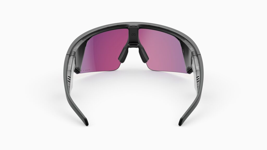 Gli occhiali smart Oakley Meta Vanguard sono acquistabili da oggi in Italia 23