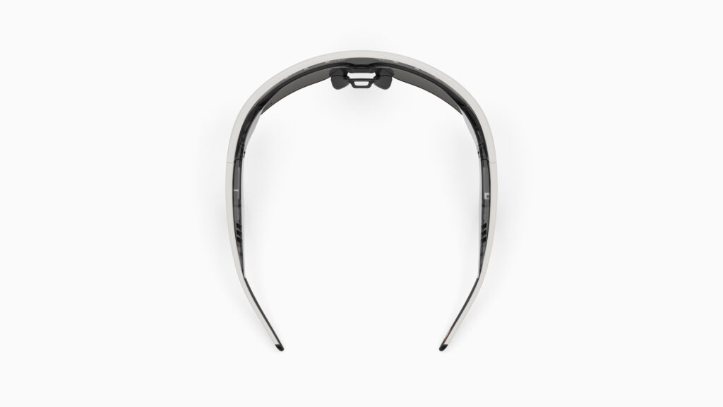 Gli occhiali smart Oakley Meta Vanguard sono acquistabili da oggi in Italia 16