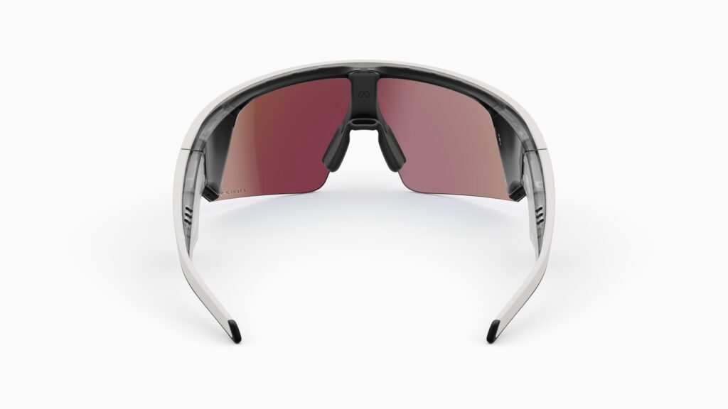 Gli occhiali smart Oakley Meta Vanguard sono acquistabili da oggi in Italia 31