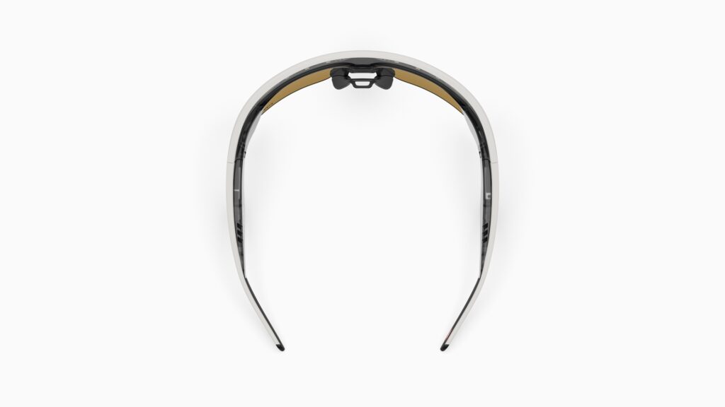 Gli occhiali smart Oakley Meta Vanguard sono acquistabili da oggi in Italia 32