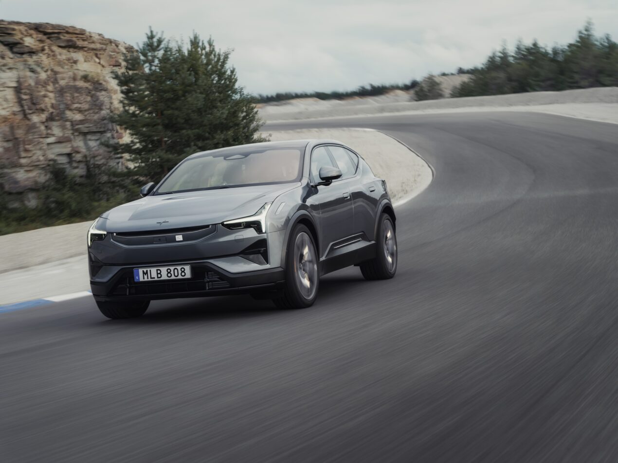 Architettura a 800 V e potenza da vendere: ecco il Model Year 2026 di Polestar 3