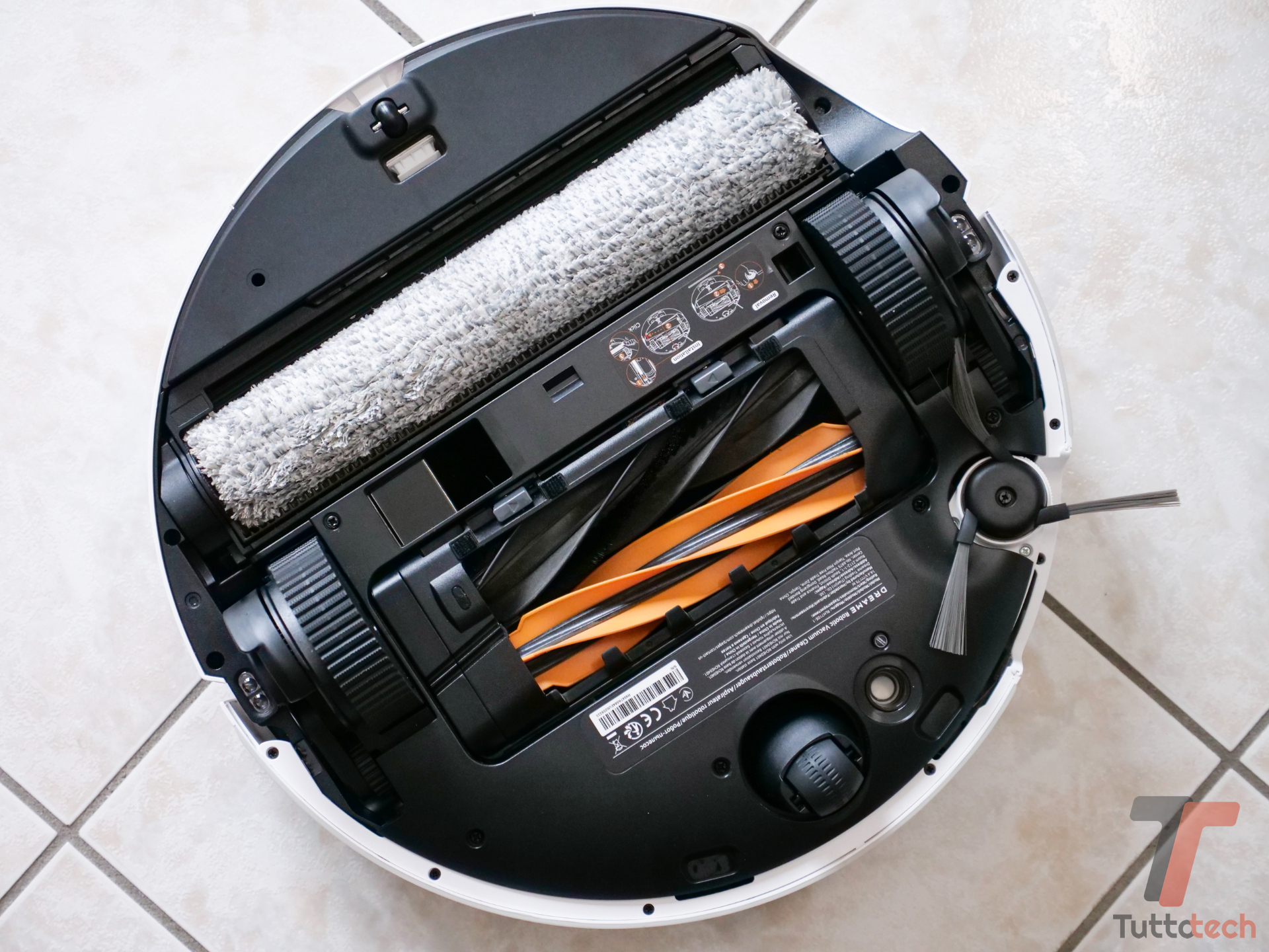 Recensione Dreame Aqua10 Ultra Roller Complete: il nuovo miglior robot che aspira e lava 13