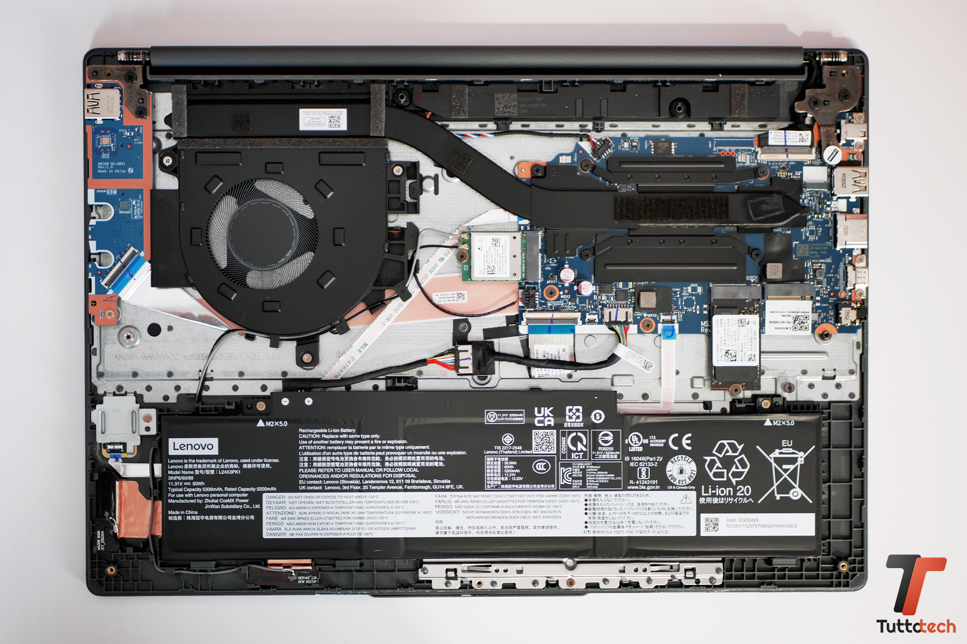 Recensione Lenovo IdeaPad Slim 3X: Snapdragon X e Windows trovano la loro quadra 5