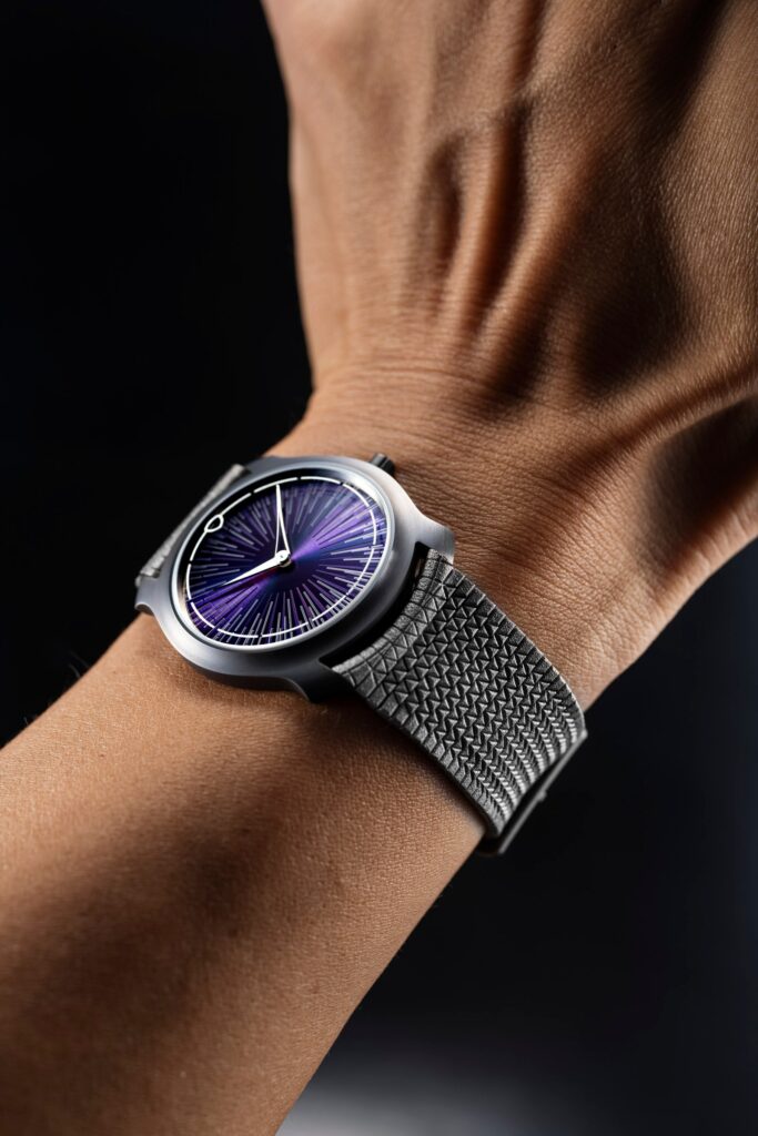 MING Polymesh è il primo bracciale-cinturino al mondo in titanio stampato in 3D 4