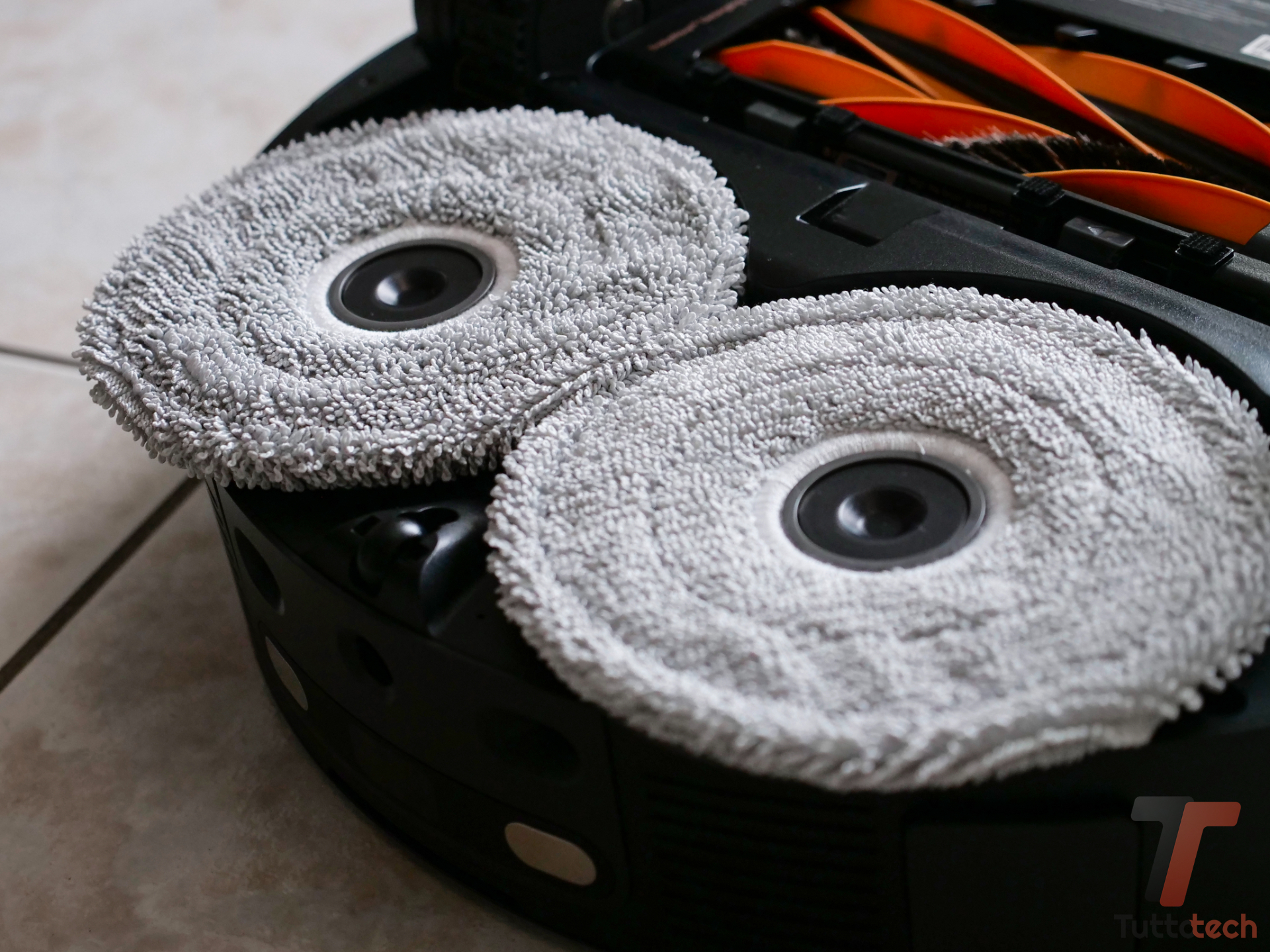 Recensione MOVA V50 Ultra Complete: mop e navigazione perfetti, e il kit accessori è incluso 13