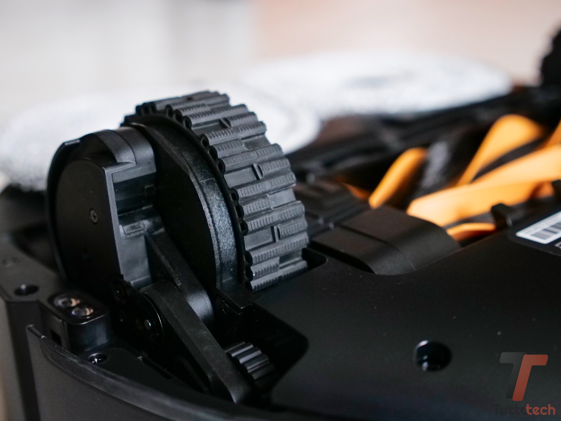 Recensione MOVA V50 Ultra Complete: mop e navigazione perfetti, e il kit accessori è incluso 15