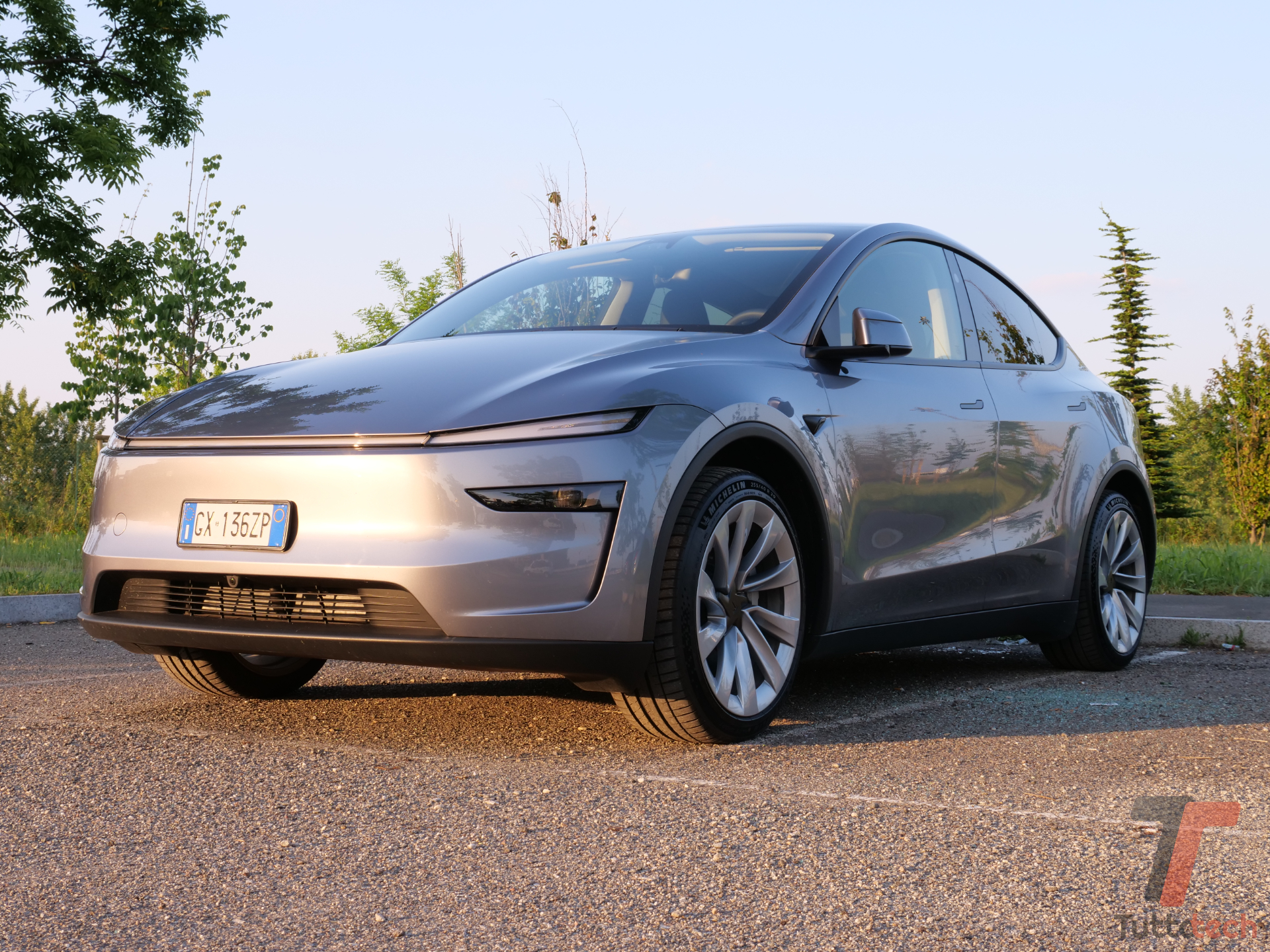 Tesla model y juniper 2025 tt 3