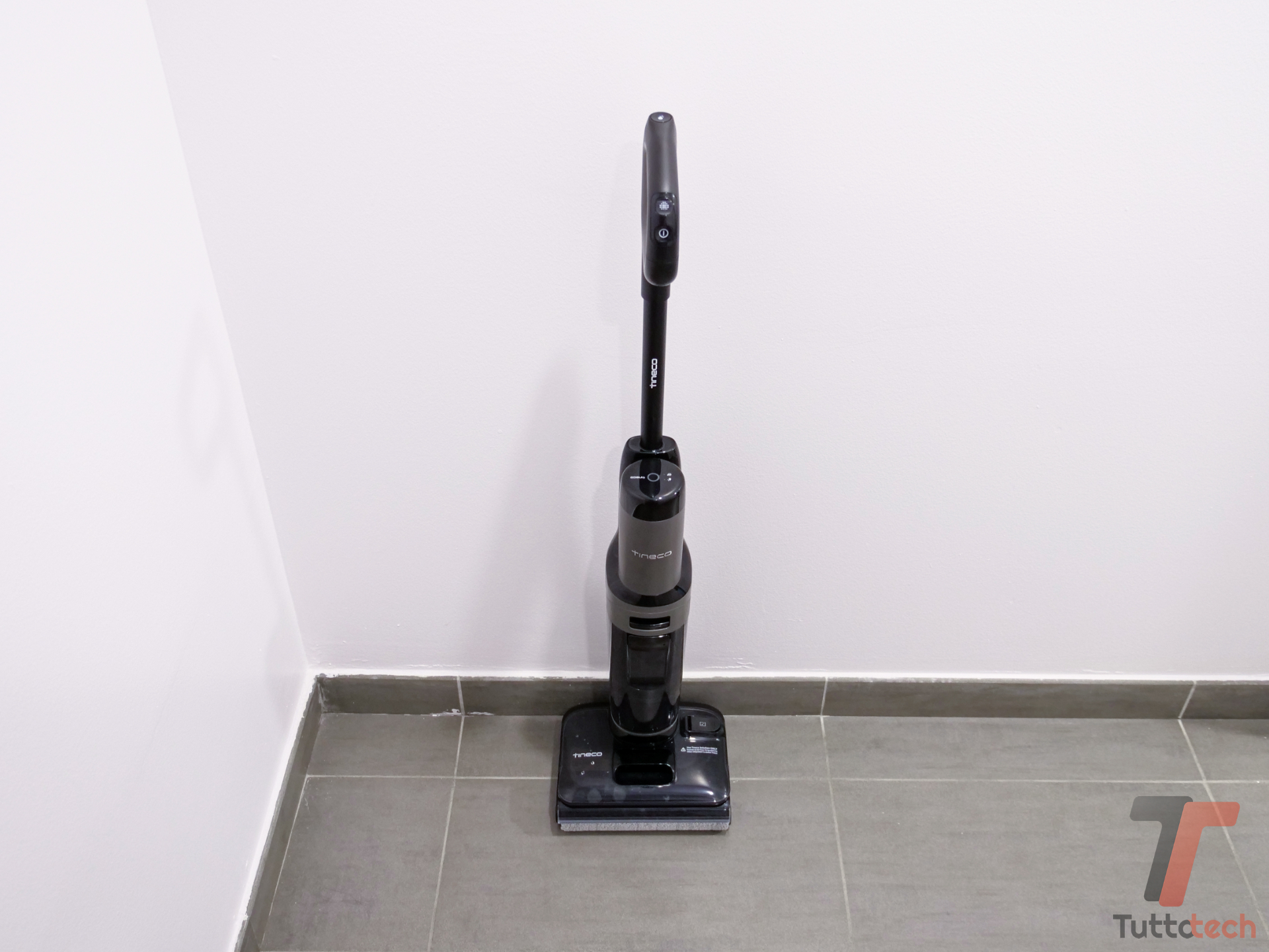Recensione Tineco FLOOR ONE i6 Stretch: lavapavimenti ergonomica e pratica 5