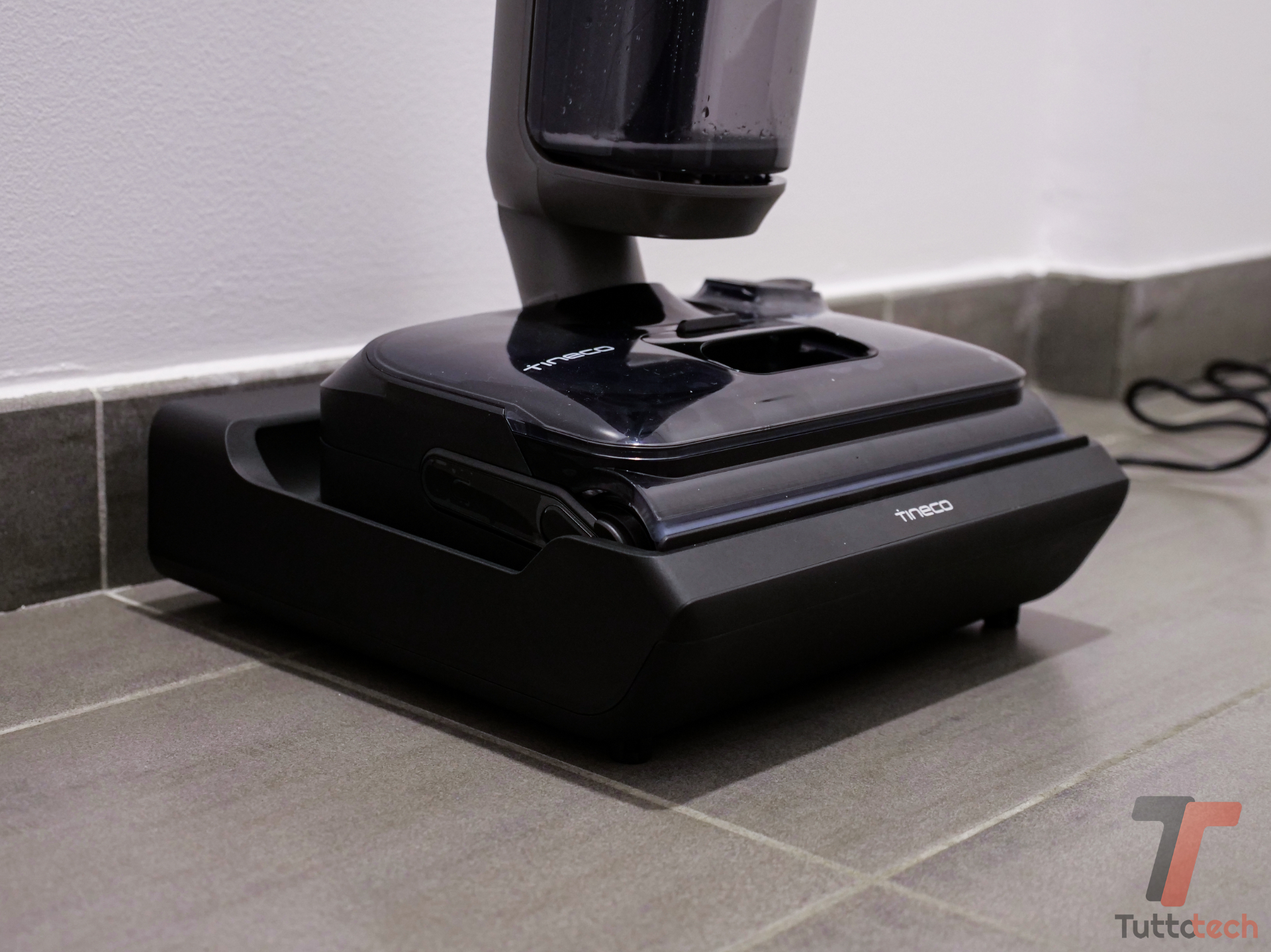 Recensione Tineco FLOOR ONE i6 Stretch: lavapavimenti ergonomica e pratica 9