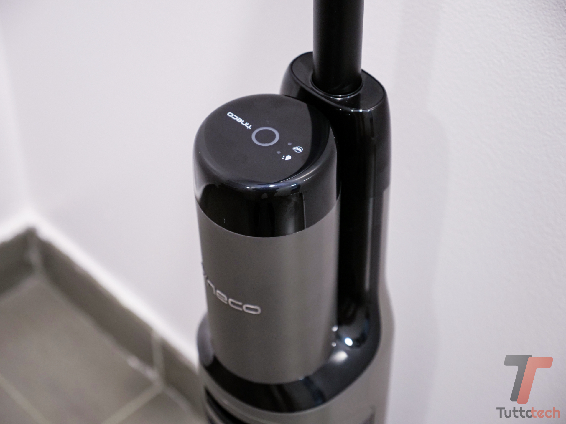 Recensione Tineco FLOOR ONE i6 Stretch: lavapavimenti ergonomica e pratica 3