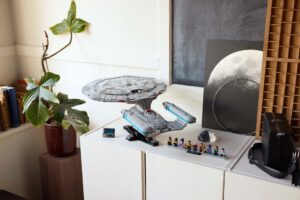Pronti ad esplorare l'universo? Arriva LEGO Icons Star Trek: U.S.S. Enterprise NCC-1701-D 2