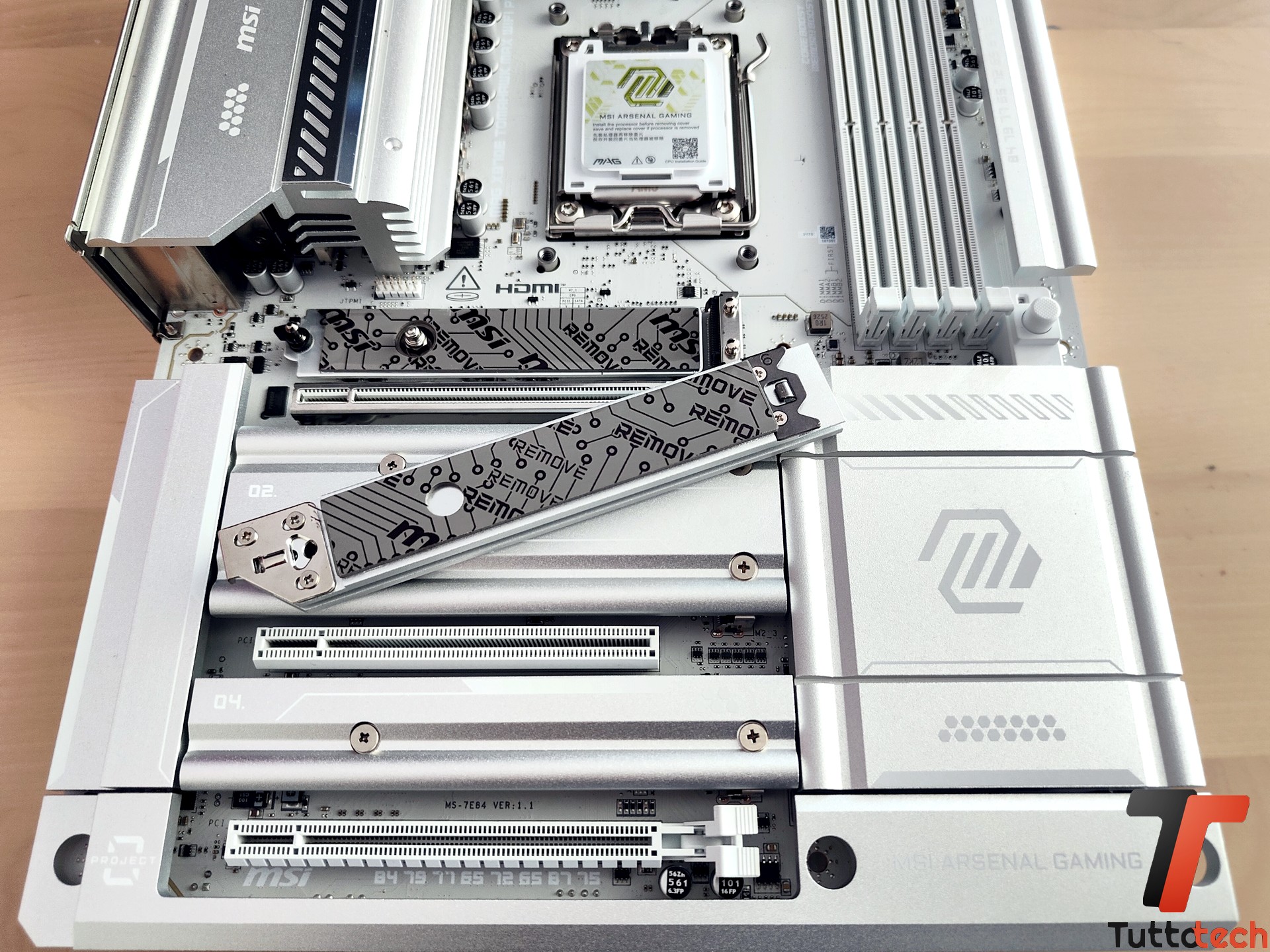 MSI MAG X870E TOMAHAWK MAX WIFI PZ 13