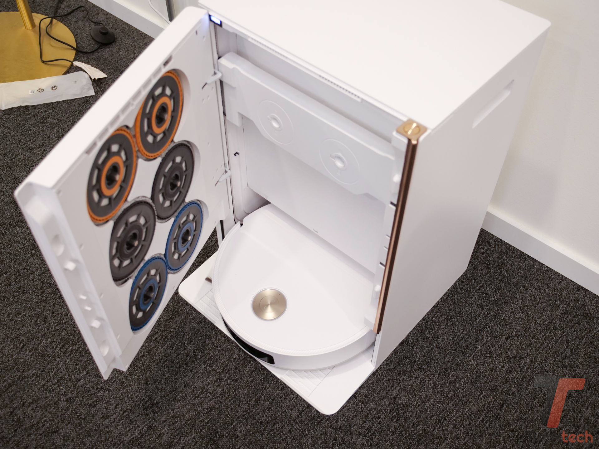 Recensione Dreame Matrix10 Ultra: il primo robot con i mop intercambiabili, per ogni tipo di pavimento 17