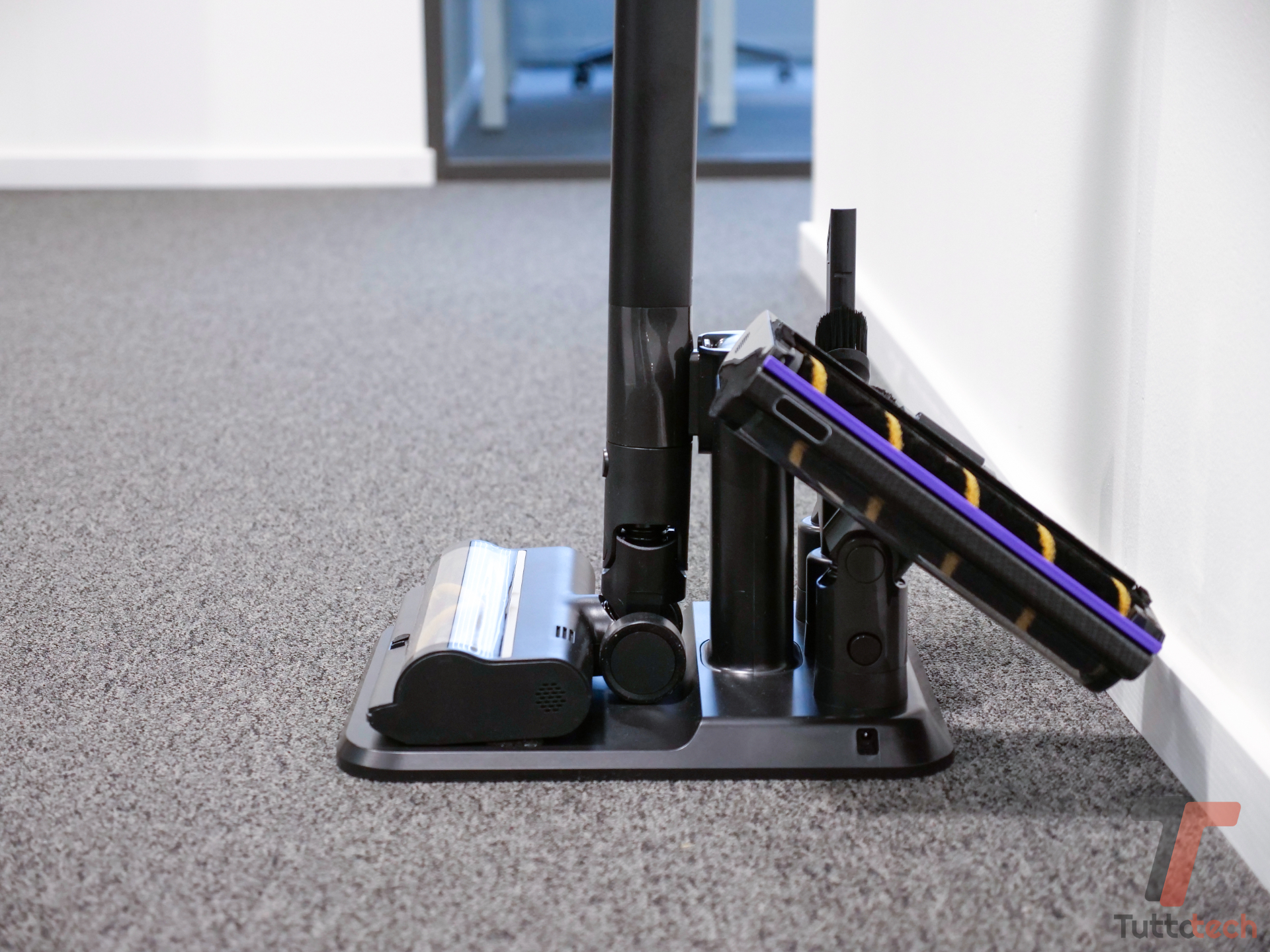 Recensione Dreame V20 Pro-A: l'aspirapolvere cordless che pulisce davvero a filo muro 21