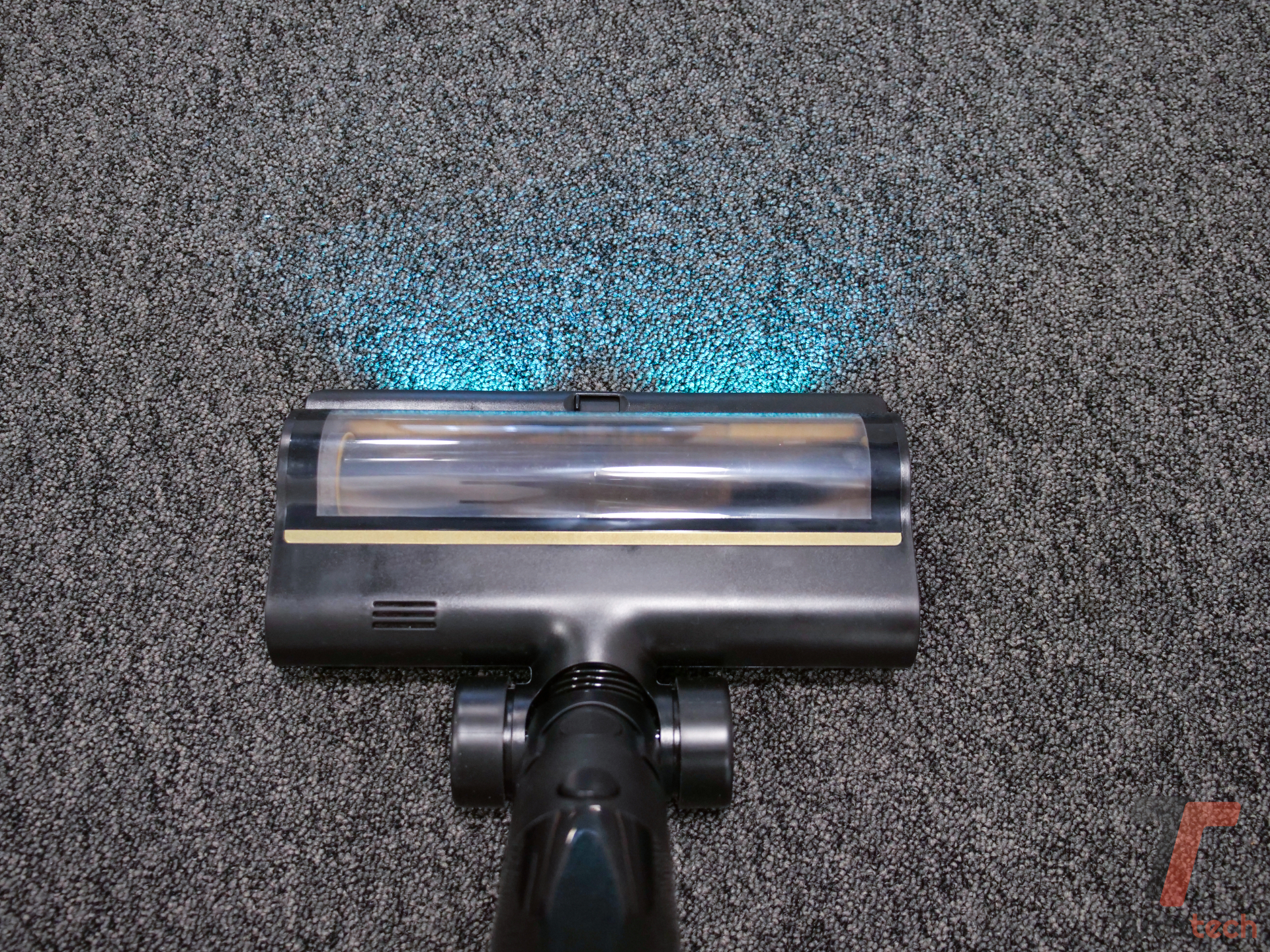 Recensione Dreame V20 Pro-A: l'aspirapolvere cordless che pulisce davvero a filo muro 18