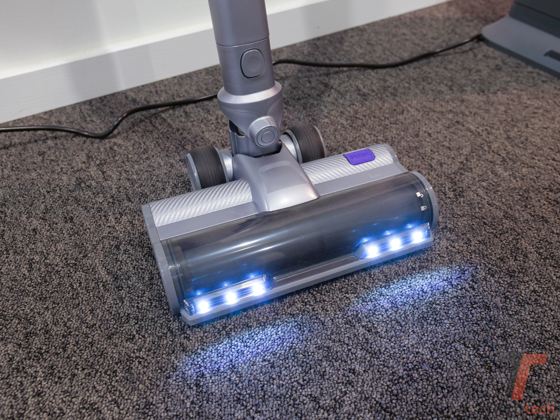 Recensione Narwal V40 Station: il cordless per chi è stufo di svuotare e ricaricare di continuo 8